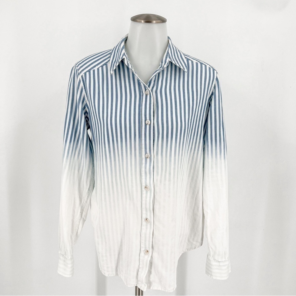 Mossimo Supply Co. white and blue top. Boyfriend Fit